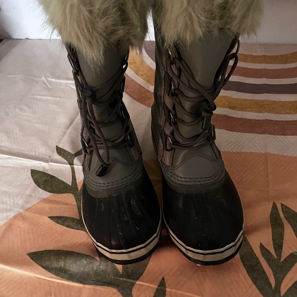 Sorel Joan of Arc Black Gray Winter Boots - Picture 6 of 8